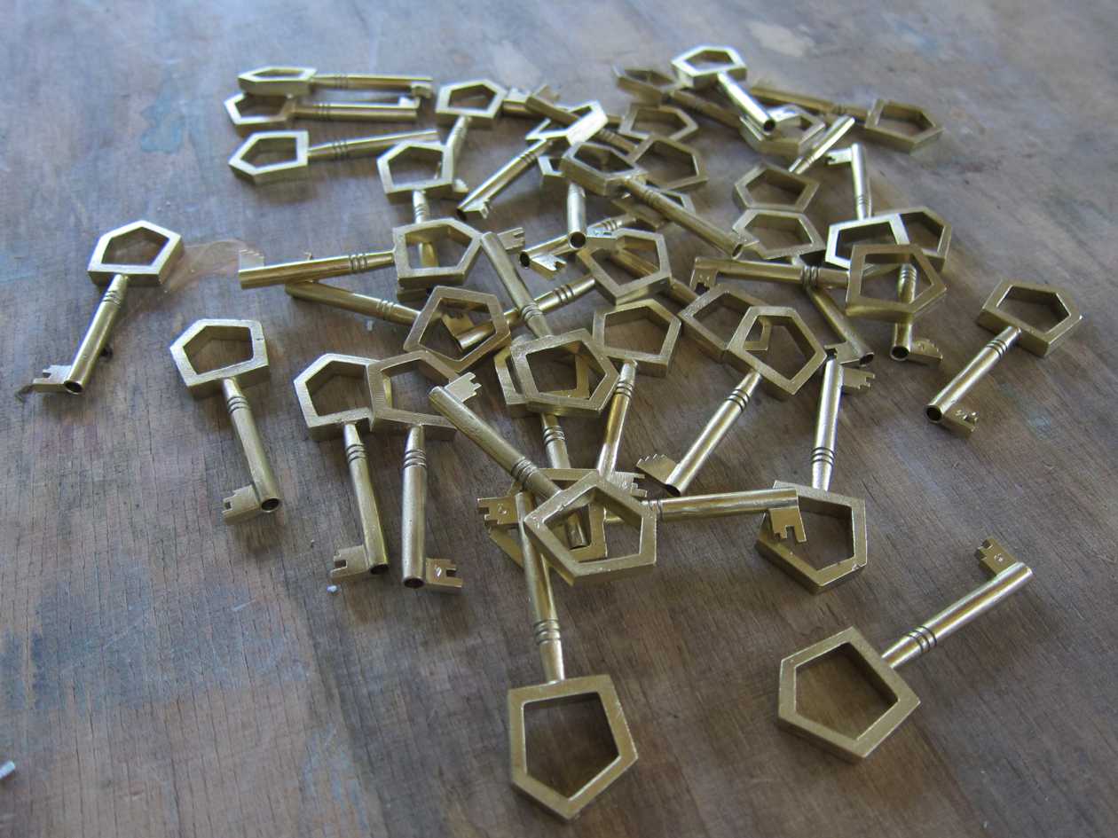 Piero-Golia-Chalet-keys.jpg011.jpg
